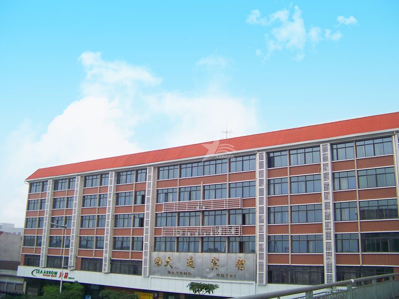 合成樹脂瓦：輕材質(zhì)高性能，助力屋面建材市場持續(xù)發(fā)展
